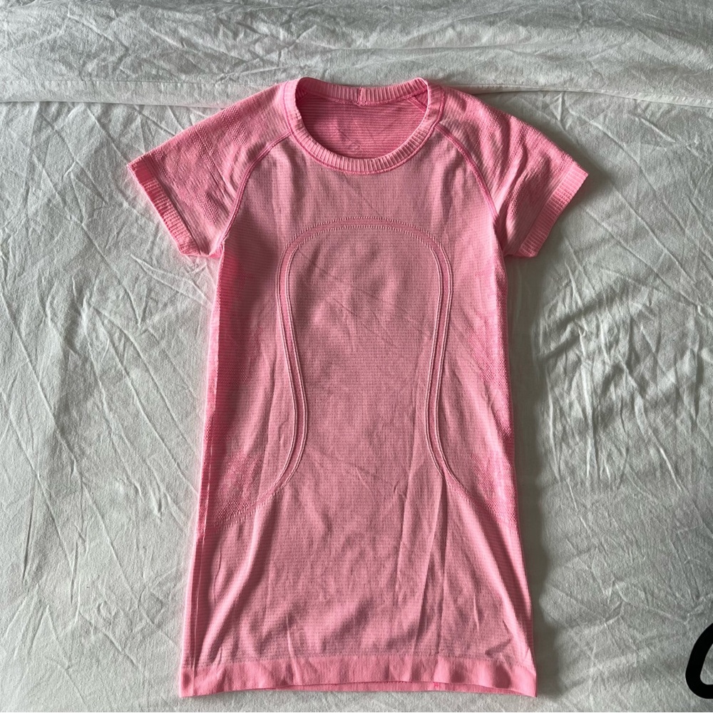 Lululemon Athletica Swiftly Tech Short Sleeve Pink Lace